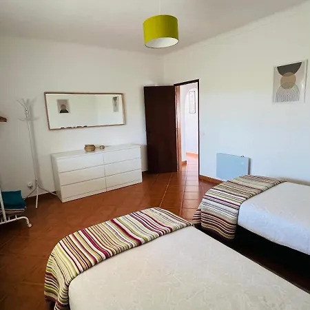 بيت للعطل Quinta Dos Moledros