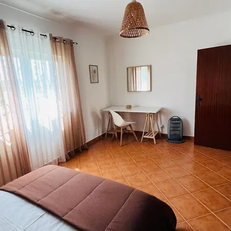 بيت للعطل Quinta Dos Moledros *